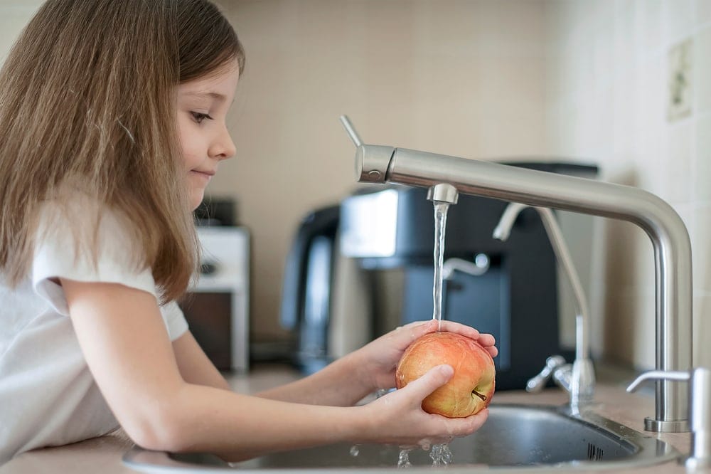 How to be more sustainable with your home water use 