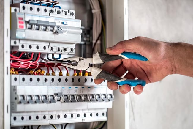 Circuit installation