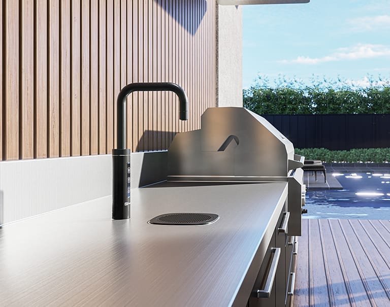 All-in-one-uv-sterilisation-system-with-multi-stage-filtration